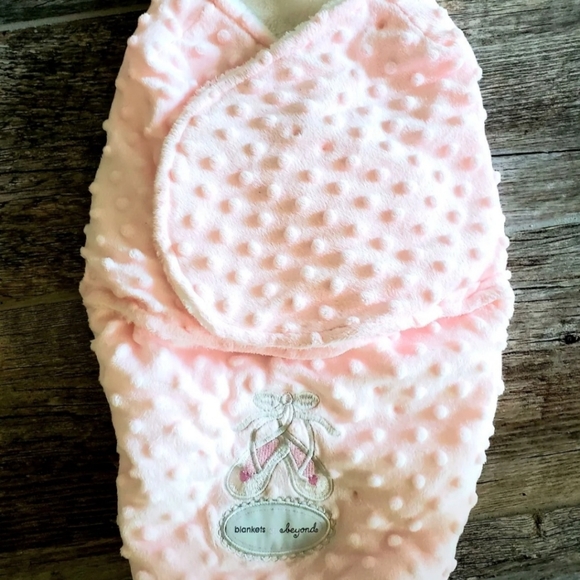 Pink soft baby outdoor bundle me/swaddle - Picture 1 of 1